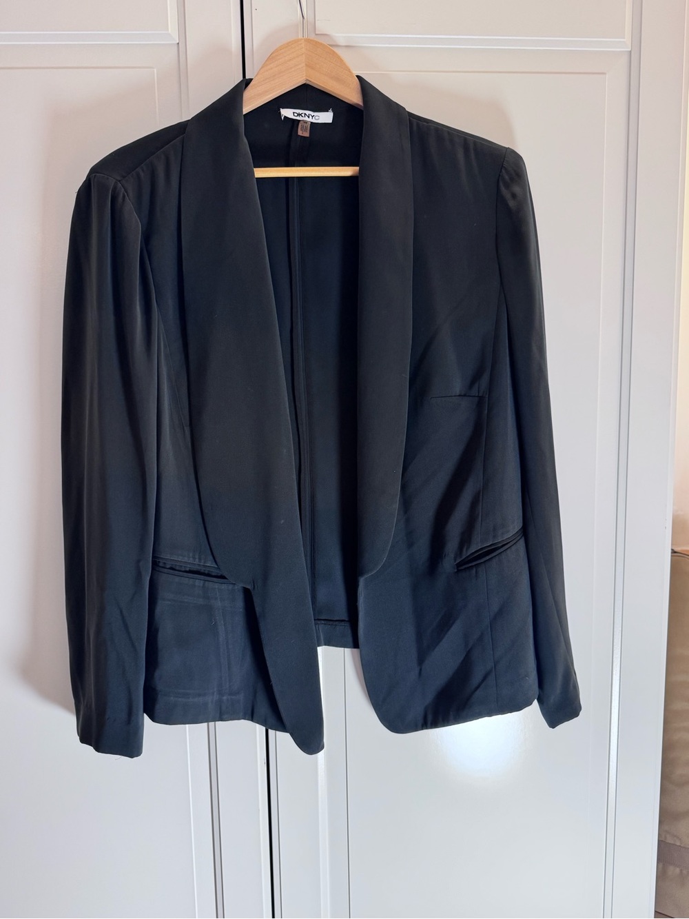 DKNYC Black Women's Blazer - Tailored Back Detail and Open Front - 18W